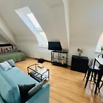 Central, Cozy & Stylish Apartment With Views